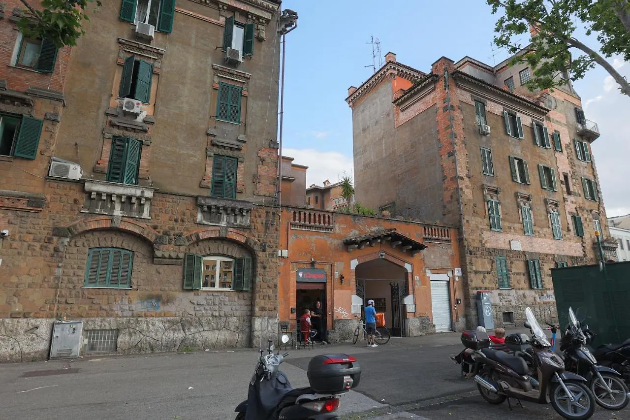 Cozy And Funny Apartment In Front Of Vatican Museums - Myflat In Roma 0*,  Italia