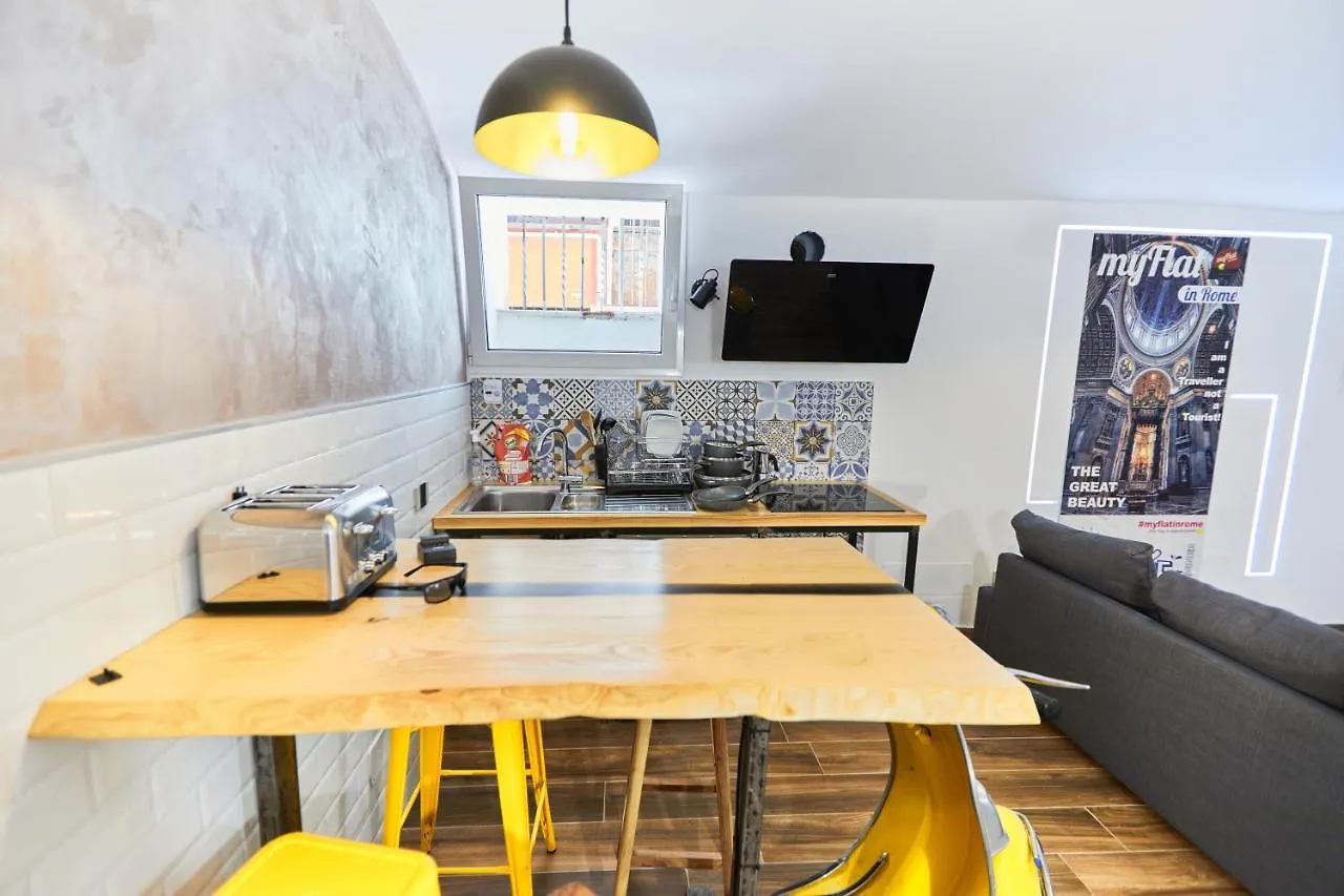 Cozy And Funny Apartment In Front Of Vatican Museums - Myflat In Rome
