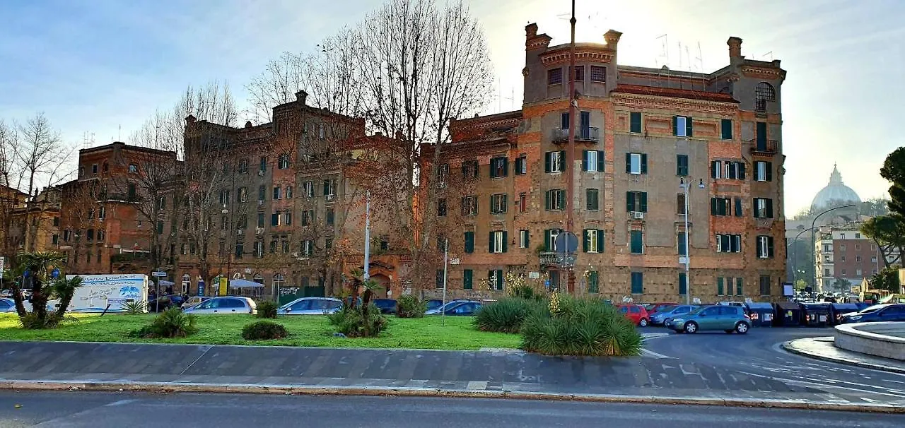 Cozy And Funny Apartment In Front Of Vatican Museums - Myflat In Rome